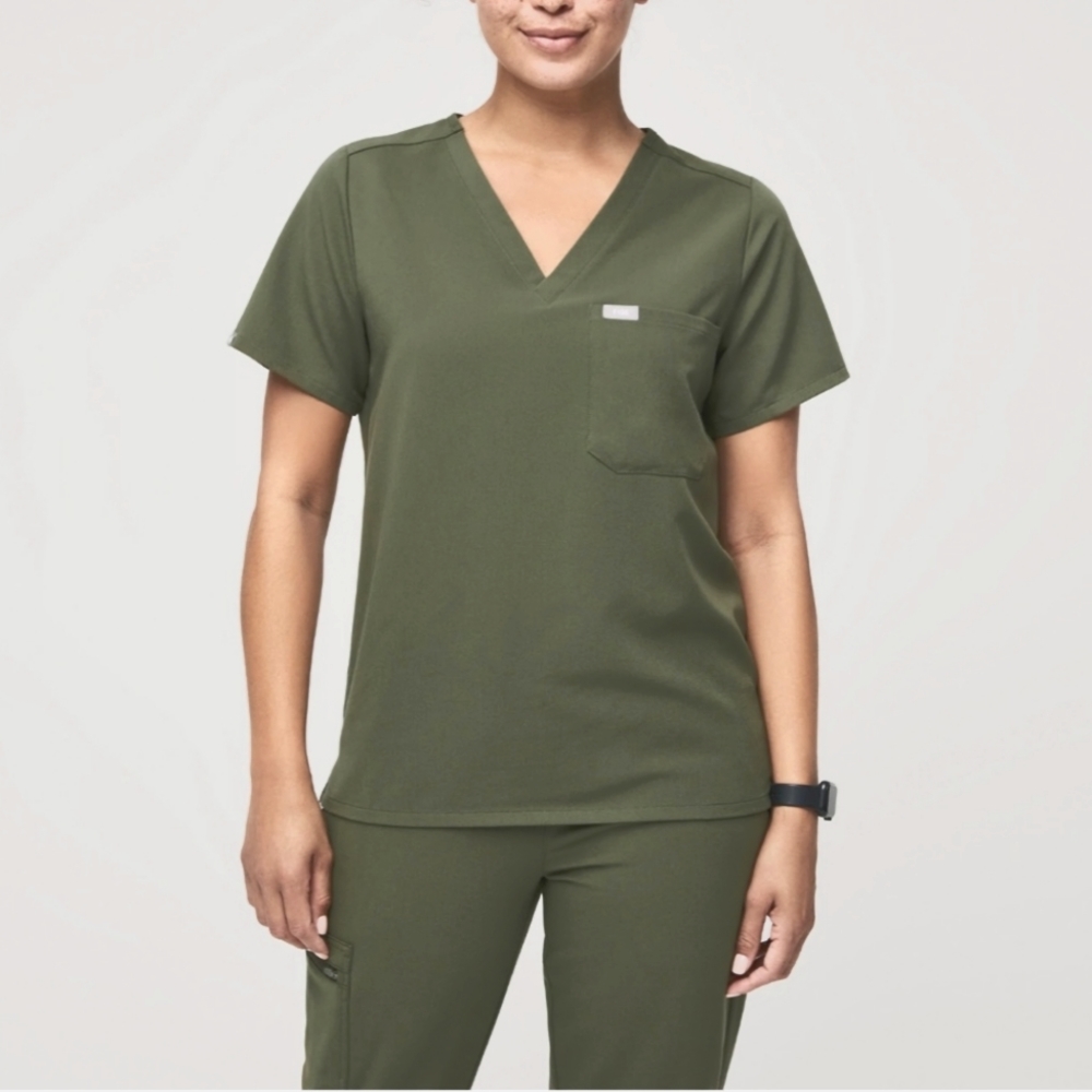 Figs Dark Olive Catarina Top